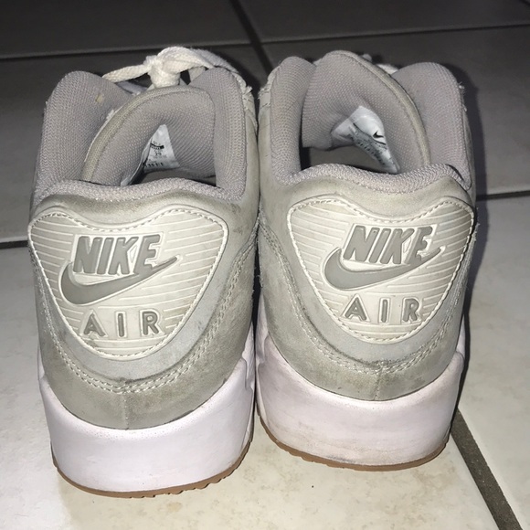 Air Max - Picture 3 of 5